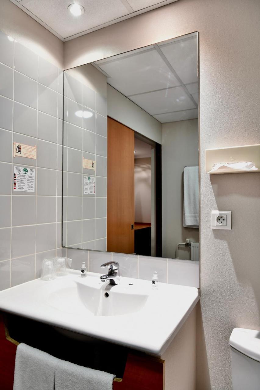 In Situ Hotel Valenciennes Exterior photo