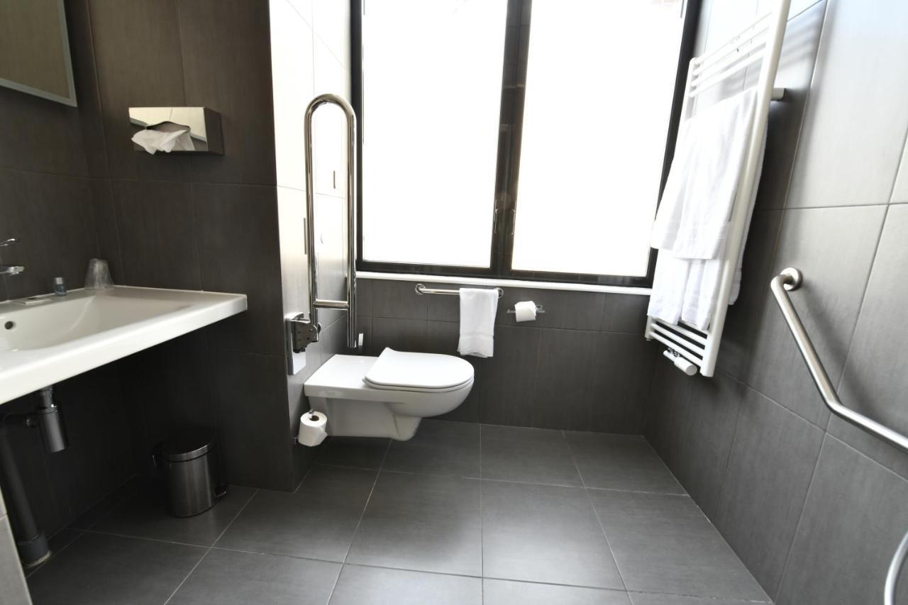 In Situ Hotel Valenciennes Exterior photo